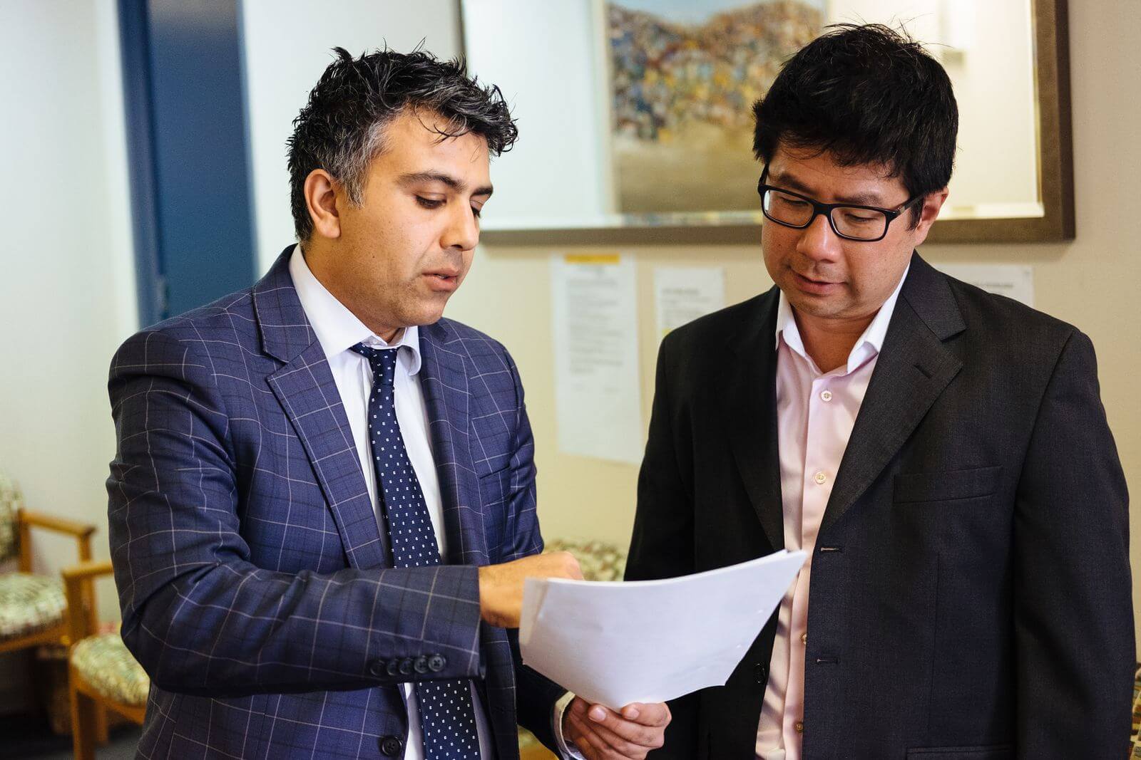 Dr Gary Yee & Dr Jason Maani Dr Jennifer Matthei consulting at Upper GI Surgery